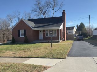 10105 Tipperary Rd, Parkville, MD 21234