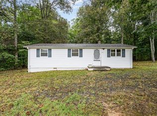 1715 Rosswood Rd, Pleasant Garden, NC 27313
