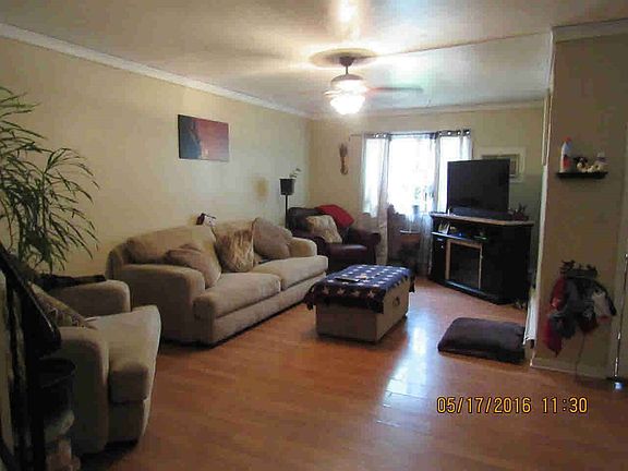 3rd image of 412 Watts Ln #412