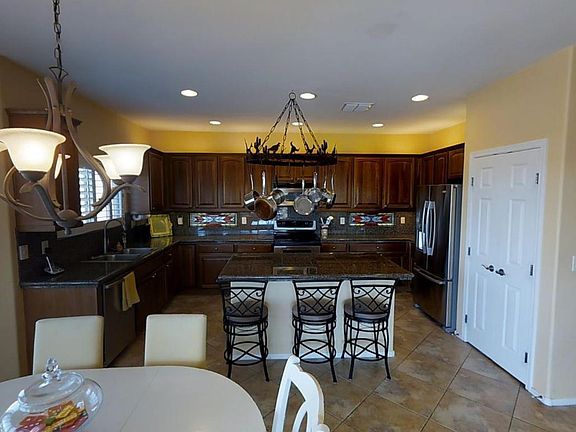 3rd image of 2706 E Scenic Overlook Pl