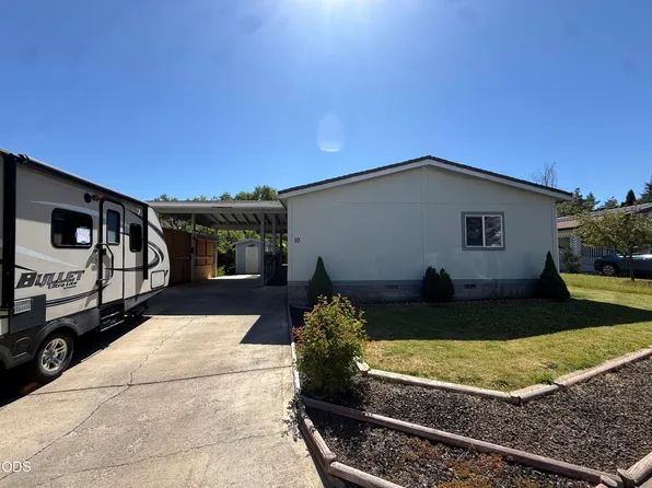 345 SW C St Unit 10, Madras, OR 97741
