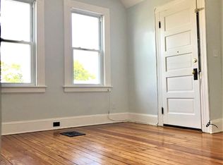 27 Harborview Ave, Bridgeport, CT 06605