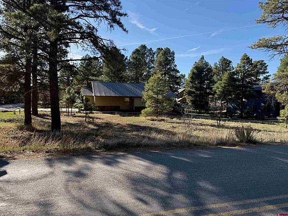 2nd image of 447 oakwood Circle