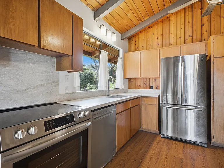 1015 Piiholo Rd — Photo 17