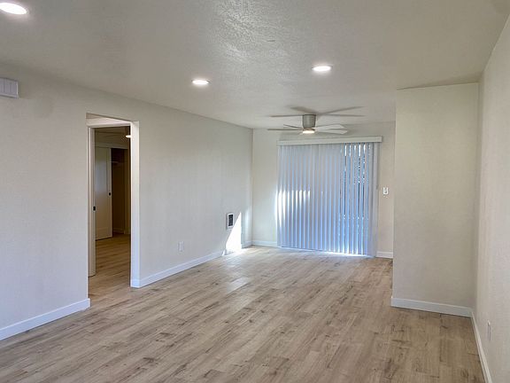 4th image of 1110 S Pennington Dr #B