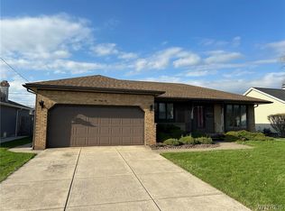 262 Wayside Dr, Depew, NY