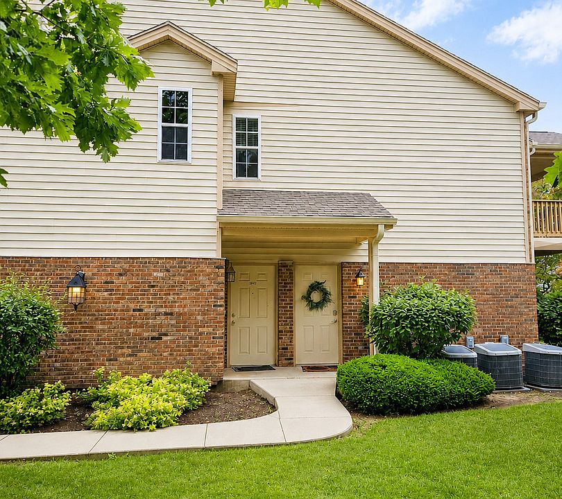 1st image of 3846 Thornhill Dr #3846
