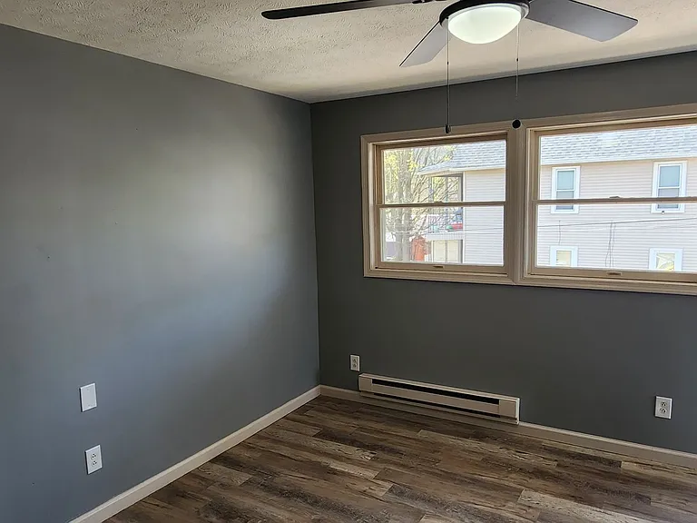 113 S 6th St — Photo 3