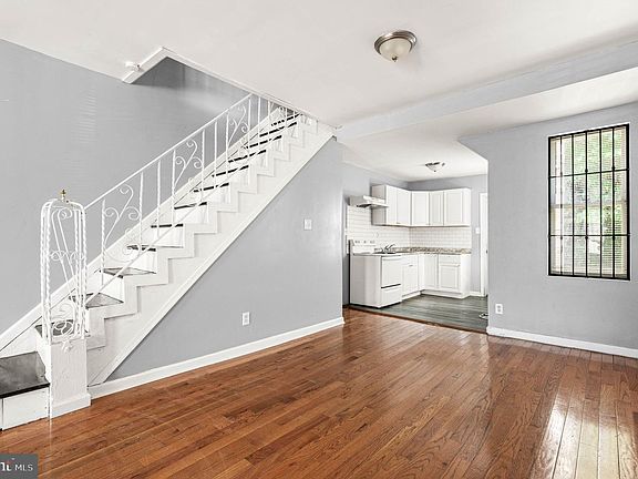 5th image of 2123 E William St