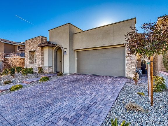 3rd image of 313 Valleggia Dr