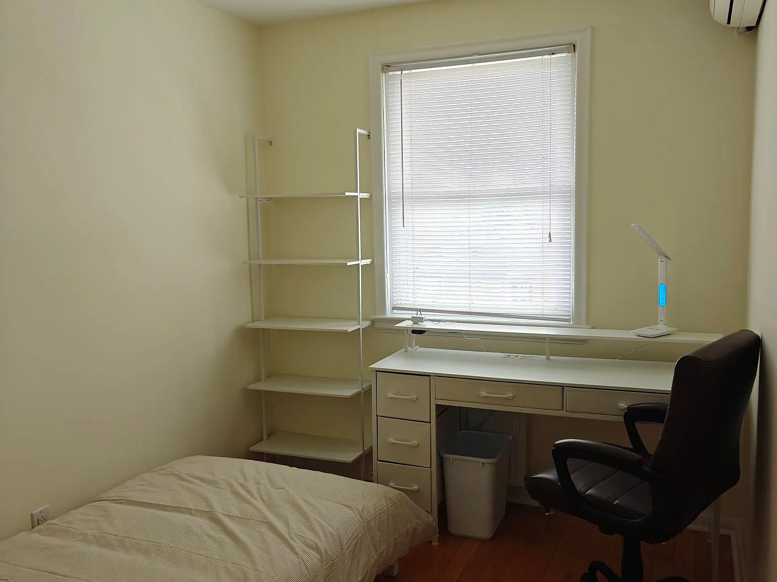 1 bed, $750 — Photo 3