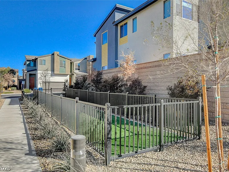 3354 Via Strada St — Photo 51