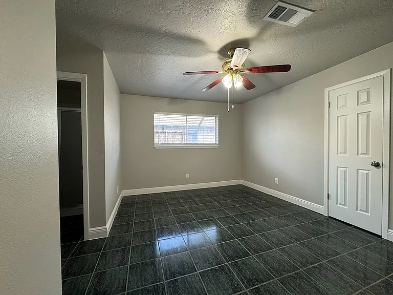 3114 Kleinmann Ave — Photo 14