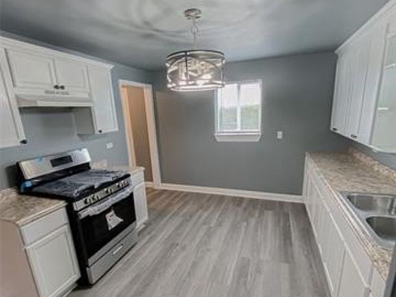 3rd image of 3123 Lee Ave