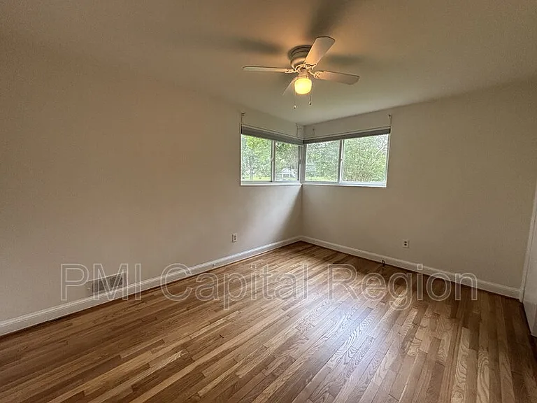 2929 Terrace Dr — Photo 10