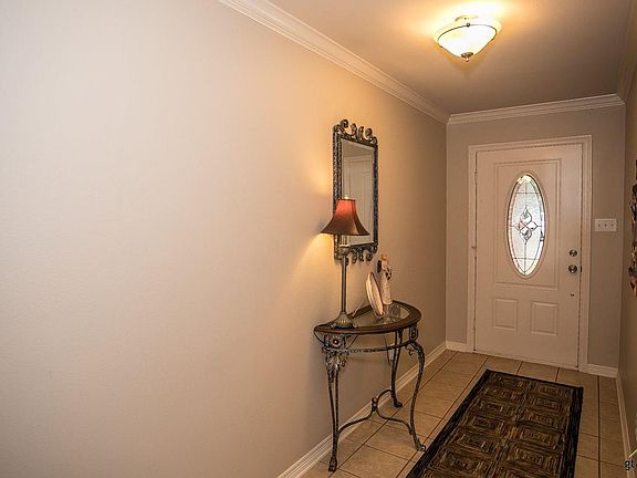 3rd image of 206 Robinwood Dr