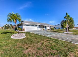 708 Ward Cir, Sun City Center, FL 33573