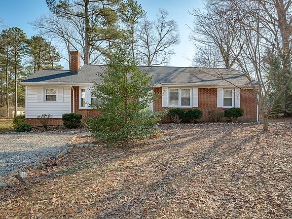 3rd image of 8355 Trout Ln