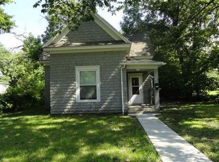 412 E 8th St, Newton, KS 67114