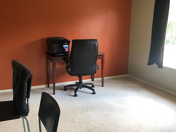 4th image of 12 Lakes Edge Dr SE #12