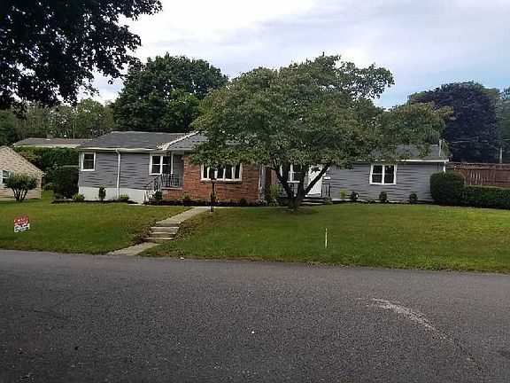 2nd image of 12 Linwood Dr