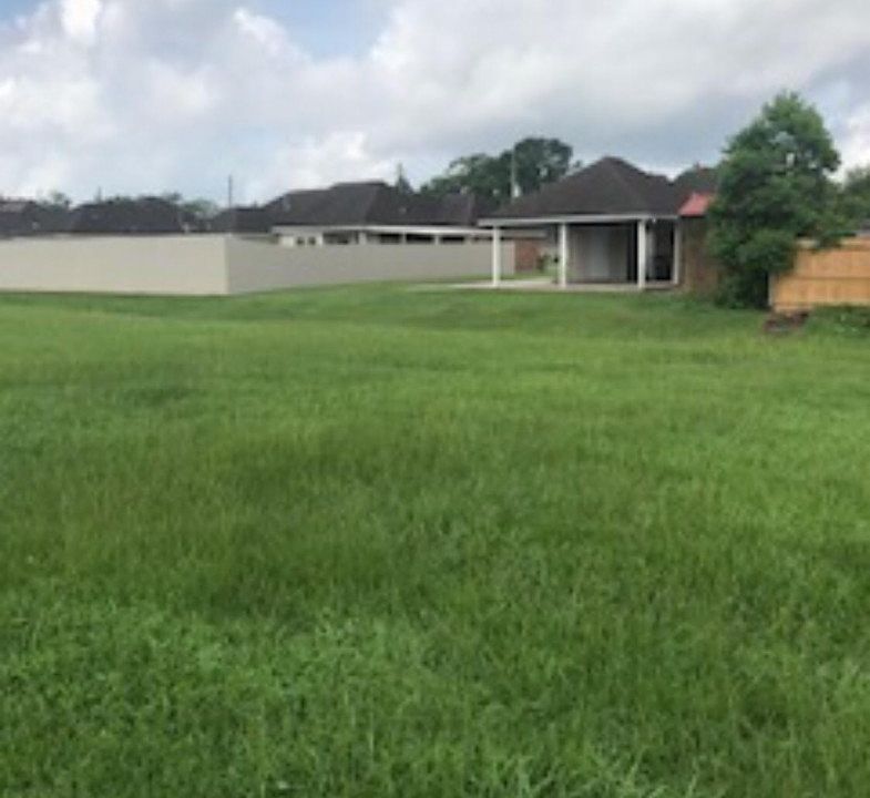 2nd image of 1119 S Hempshire Ave
