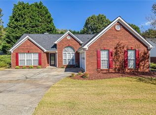 160 Cassie Walk Ln, Lawrenceville, GA 30046