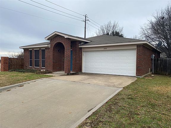 3rd image of 2098 Bronco Ln