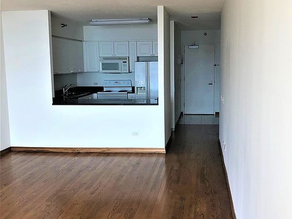 4th image of 512 N McClurg Ct APT 2406