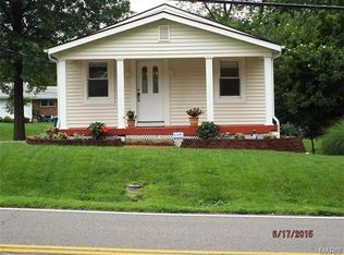 4230 Ringer Rd, Saint Louis, MO 63129