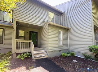 9717 Groundhog Dr, Richmond, VA 23235