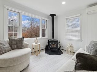 (Undisclosed Address), Southampton, NY 11968