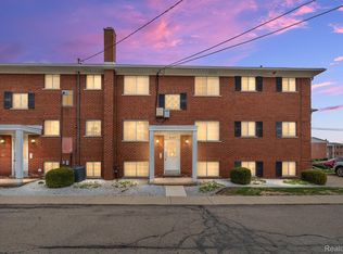 8160 Crestview Dr #N2, Sterling Heights, MI 48312