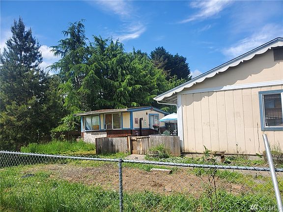 3rd image of 328 Noel Ave