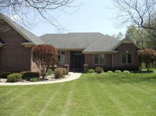 71326 E Pond Creek Dr, Romeo, MI 48065