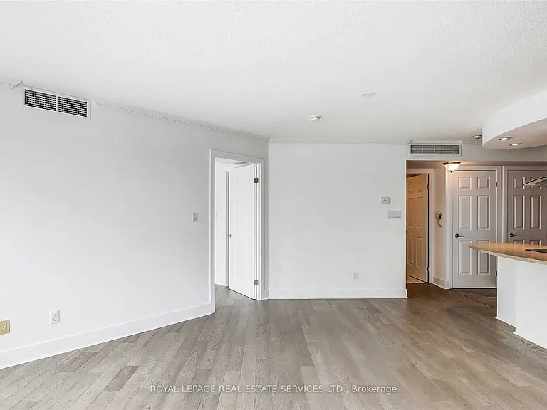 550 Queens Quay W #709 — Photo 15