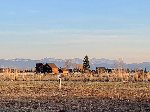 5th image of 281 Sweetwater Lane