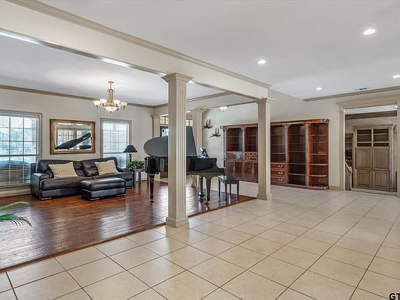 5th image of 1713 Leisure Ln