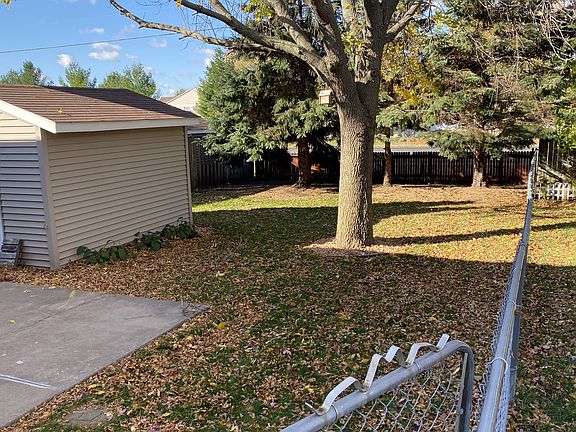 2nd image of 605 Kendall Dr