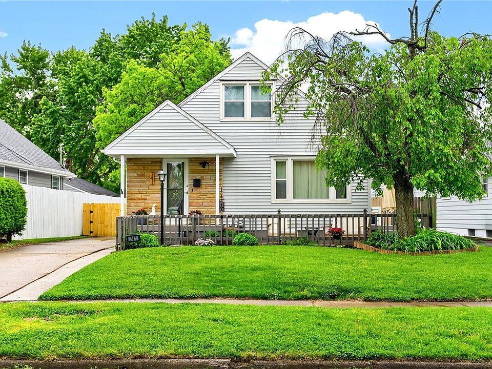 1st image of 741 Hadley Ave