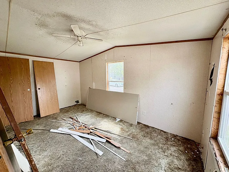 1128 S Gay Ave — Photo 17
