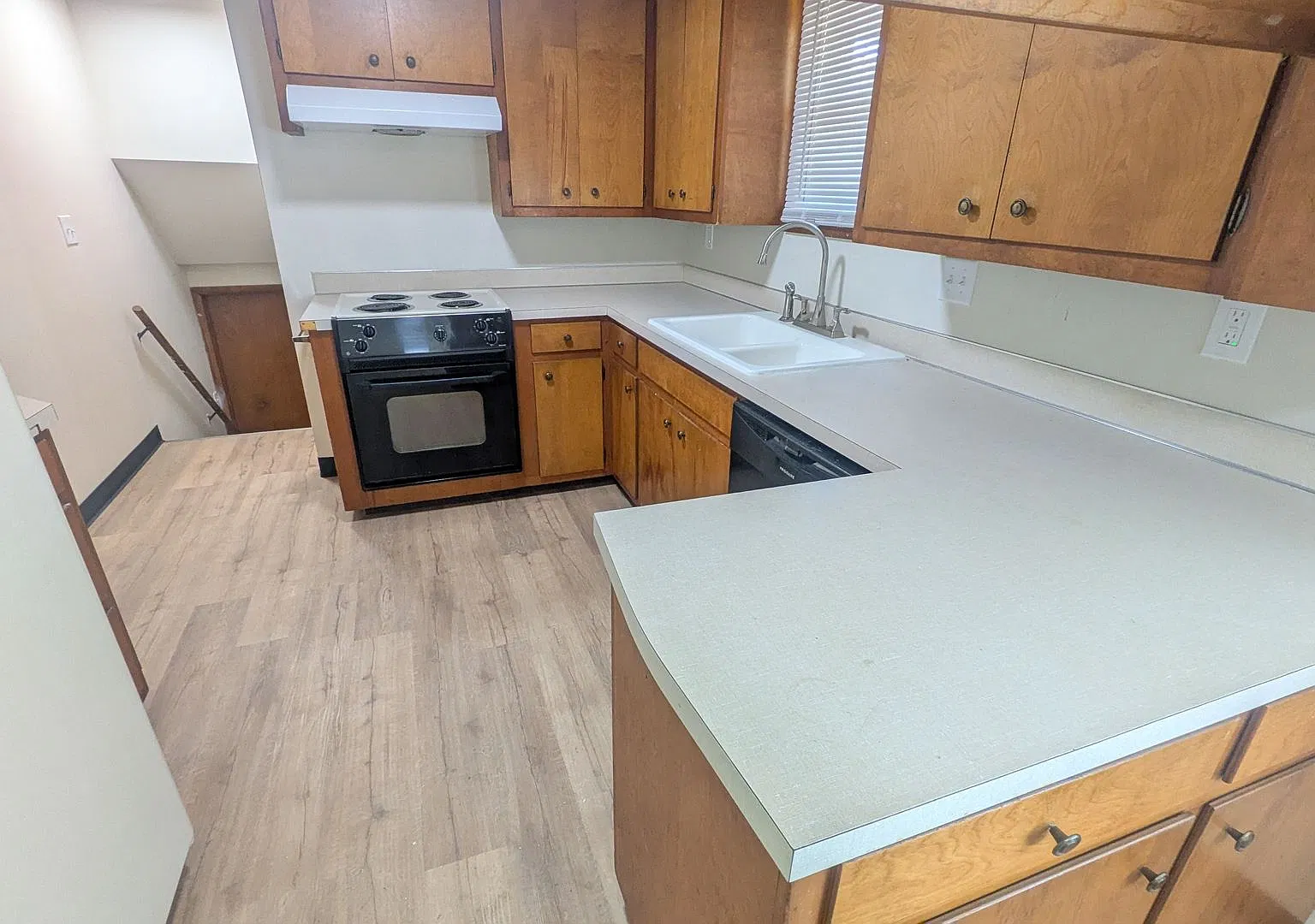 3002-3004 Albert Dr. DUPLEX — Photo 4