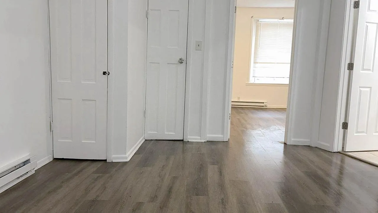 1 bed, $975 — Photo 2