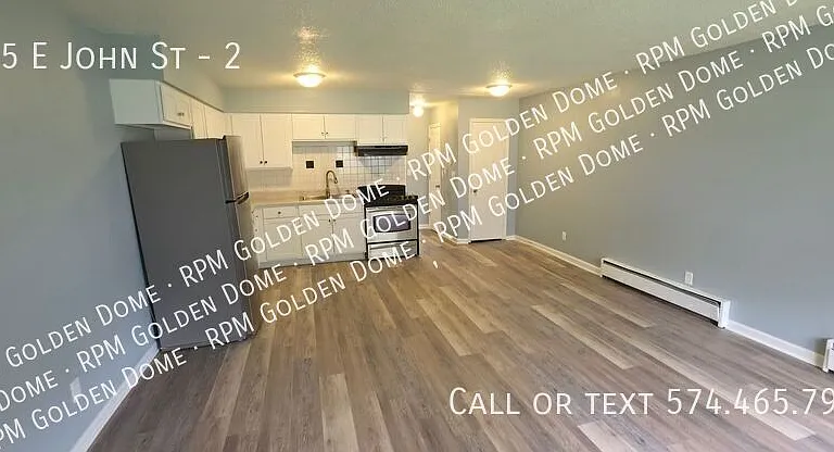 305 E John St #2 — Photo 2