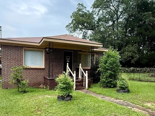 1446 Ridgewood Dr, Orangeburg, SC 29118