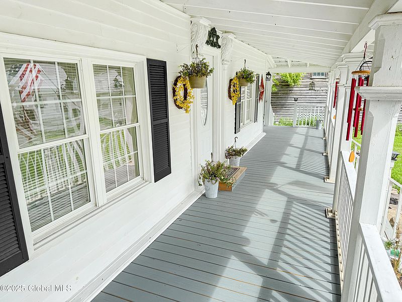 3rd image of 4882 Potter Hollow Road