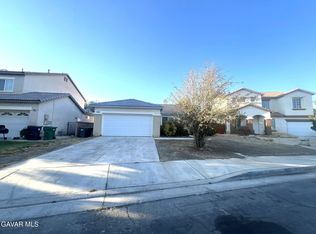 2535 E Norberry St, Lancaster, CA 93535