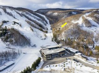 242 Arrowhead Rd #16, The Blue Mountains, ON L9Y 0S1