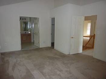 3rd image of 174 Mosby Cir