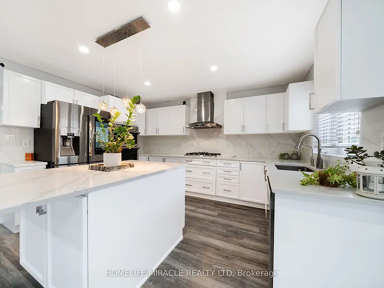 151 Baldwin Dr #UPPER — Photo 17